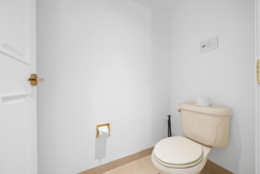 Huge Beachfront Condo Cozysuites At Showboat Atlantic City Exterior photo