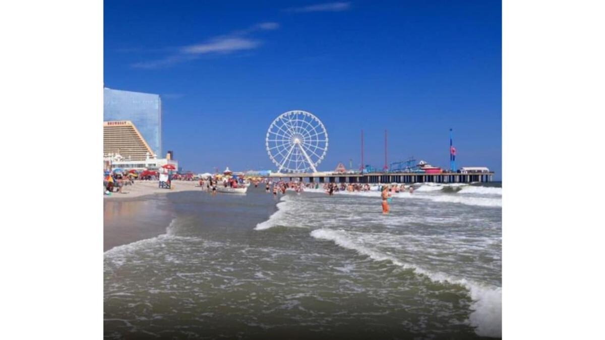Huge Beachfront Condo Cozysuites At Showboat Atlantic City Exterior photo