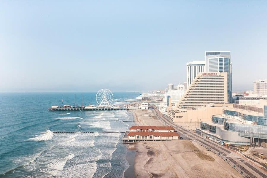 Huge Beachfront Condo Cozysuites At Showboat Atlantic City Exterior photo
